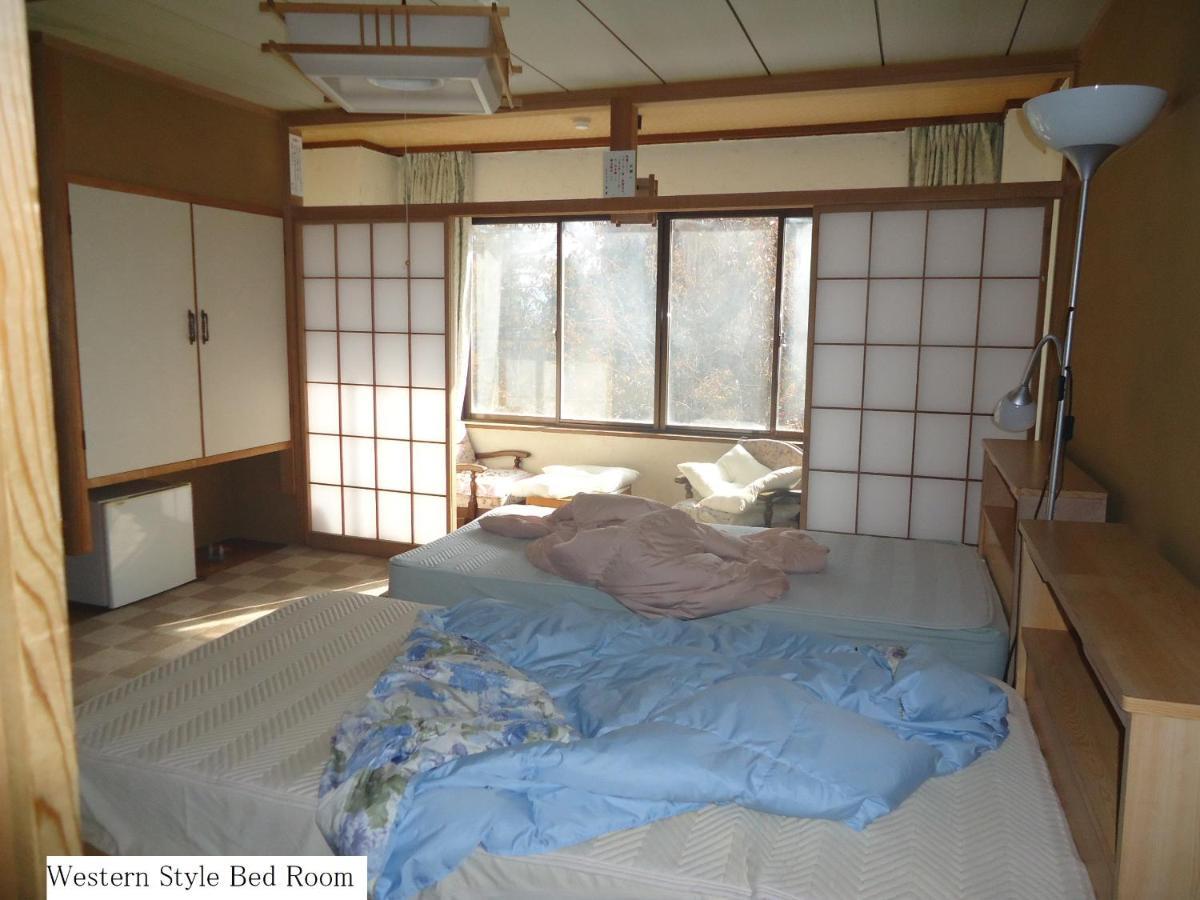 Cafe Cerisier栖里時絵 Hotel Myoko Exterior foto