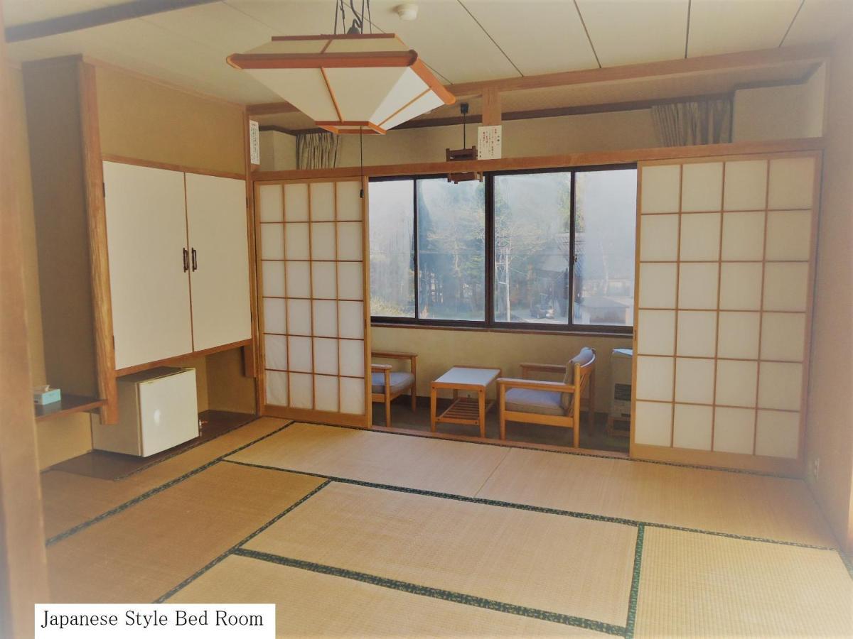 Cafe Cerisier栖里時絵 Hotel Myoko Exterior foto
